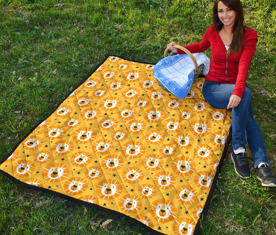 Lion Pattern Print Design 03 Premium Quilt