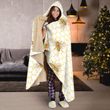 Bee Honeycomb Seamless Design Pattern Hooded Blanket