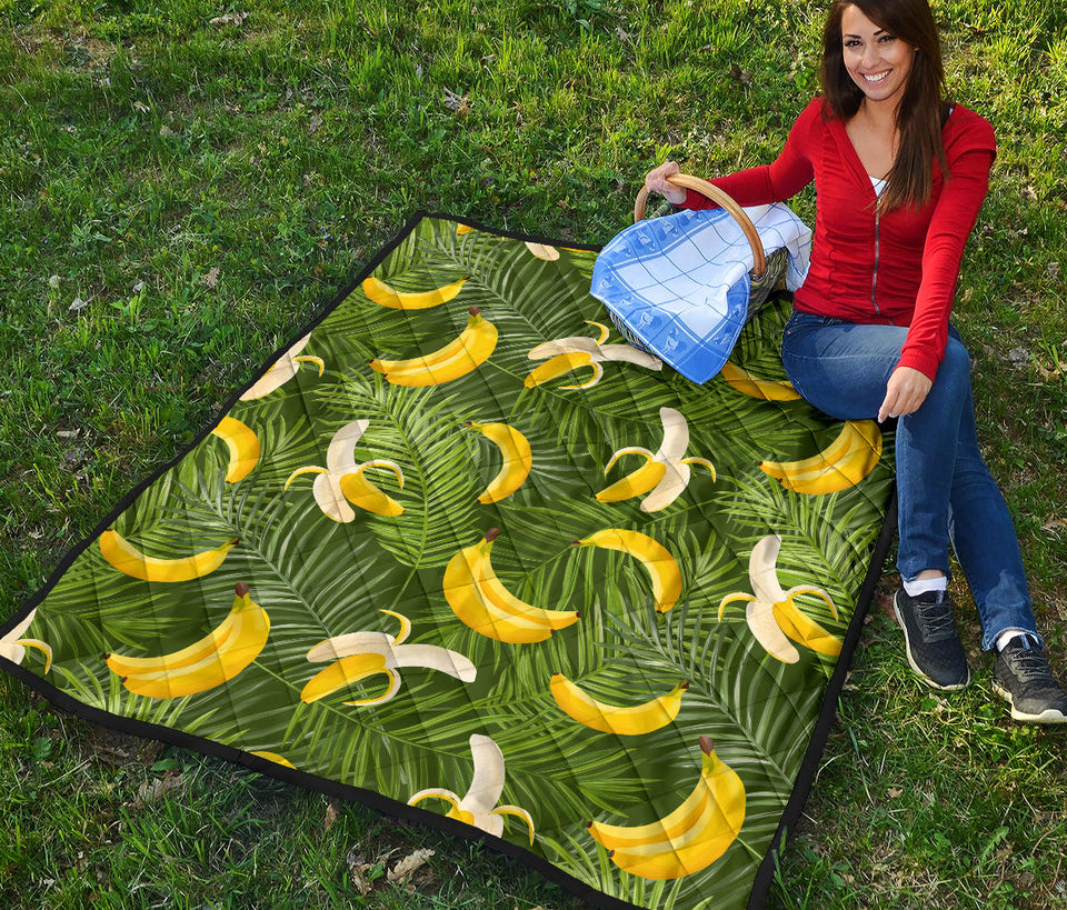 Banana Palm Leaves Pattern Premium Quilt