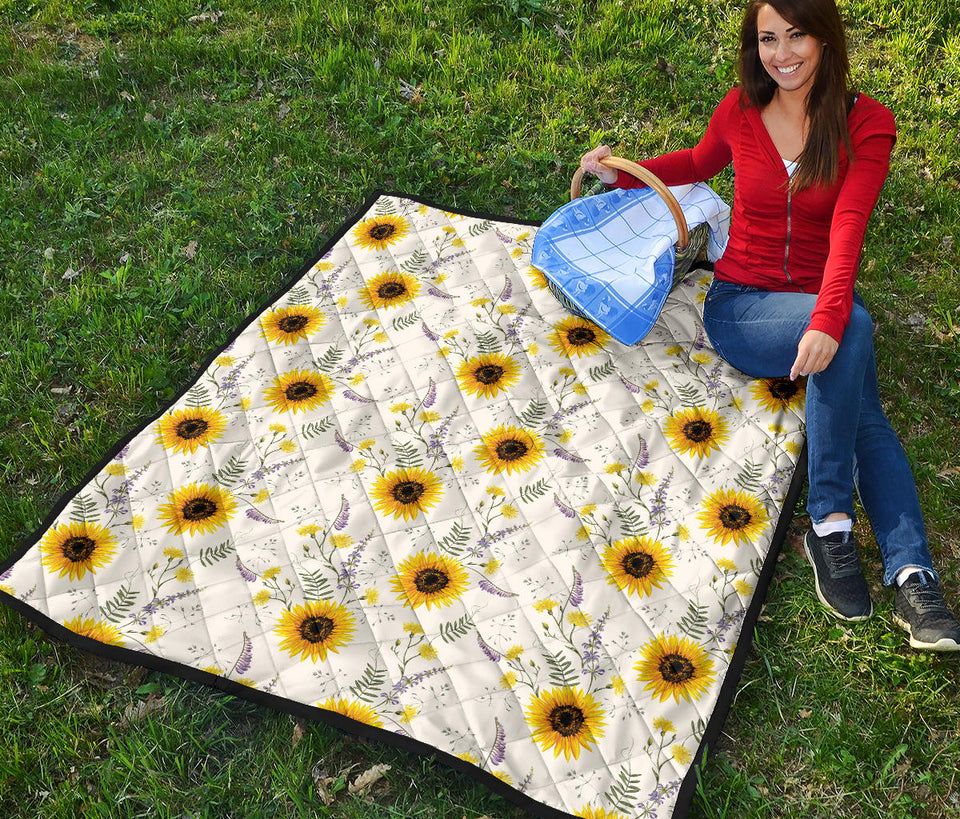 Beautiful Sunflowers Pattern Premium Quilt