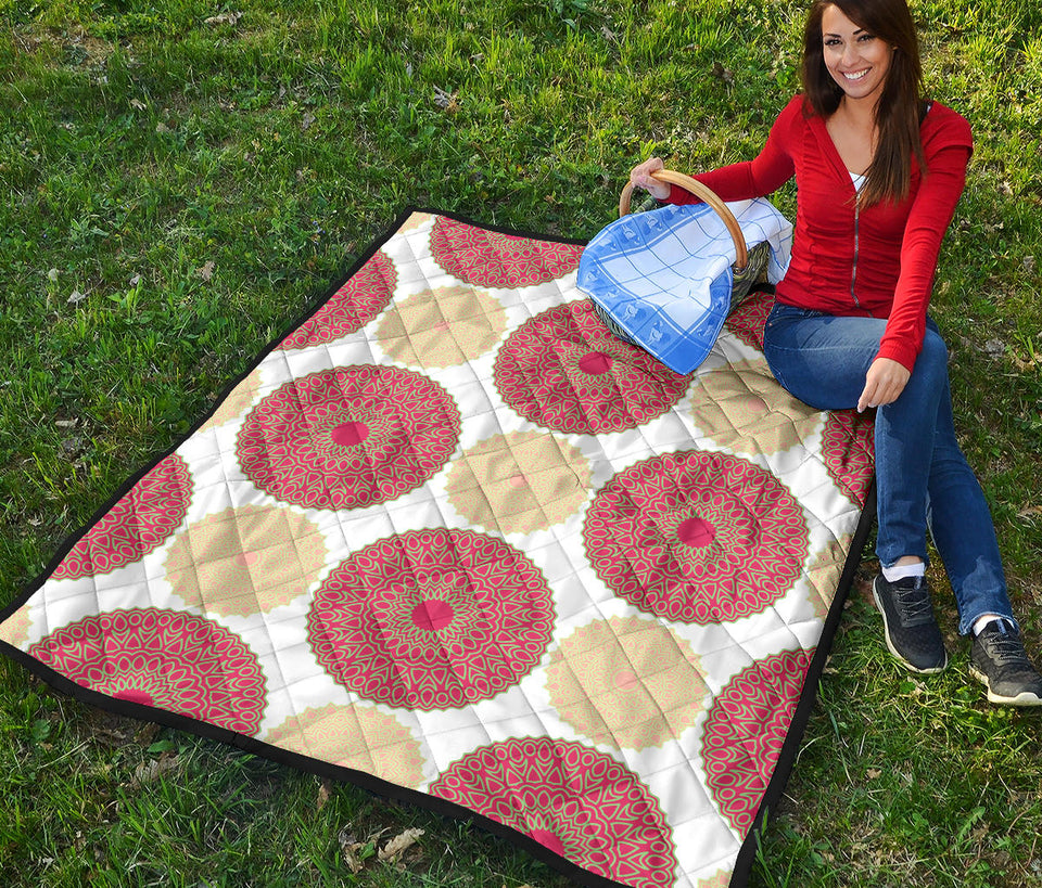 Circle Indian Pattern Premium Quilt