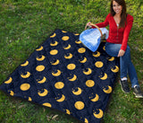 Moon Star Pattern Premium Quilt