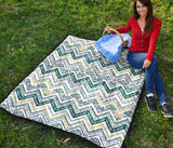 Zigzag  Chevron Paint Design Pattern Premium Quilt
