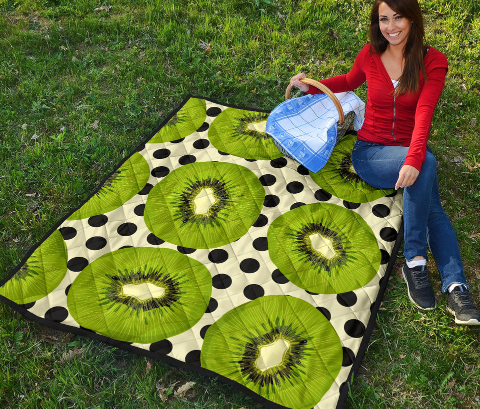 Kiwi Black Dot Background Premium Quilt