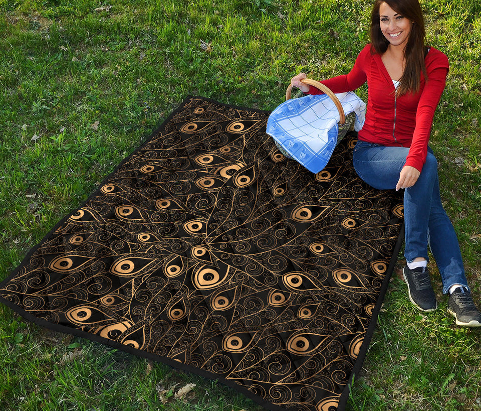 Gold Peacock Feather Pattern Premium Quilt