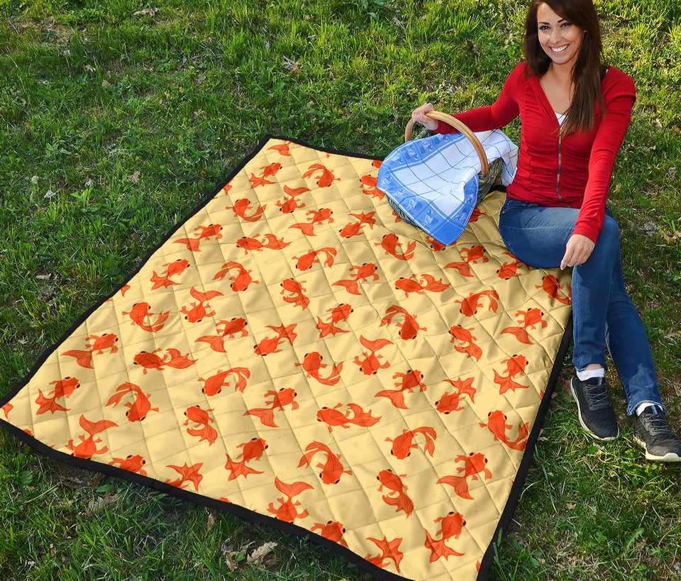 Goldfish Pattern Print Design 02 Premium Quilt
