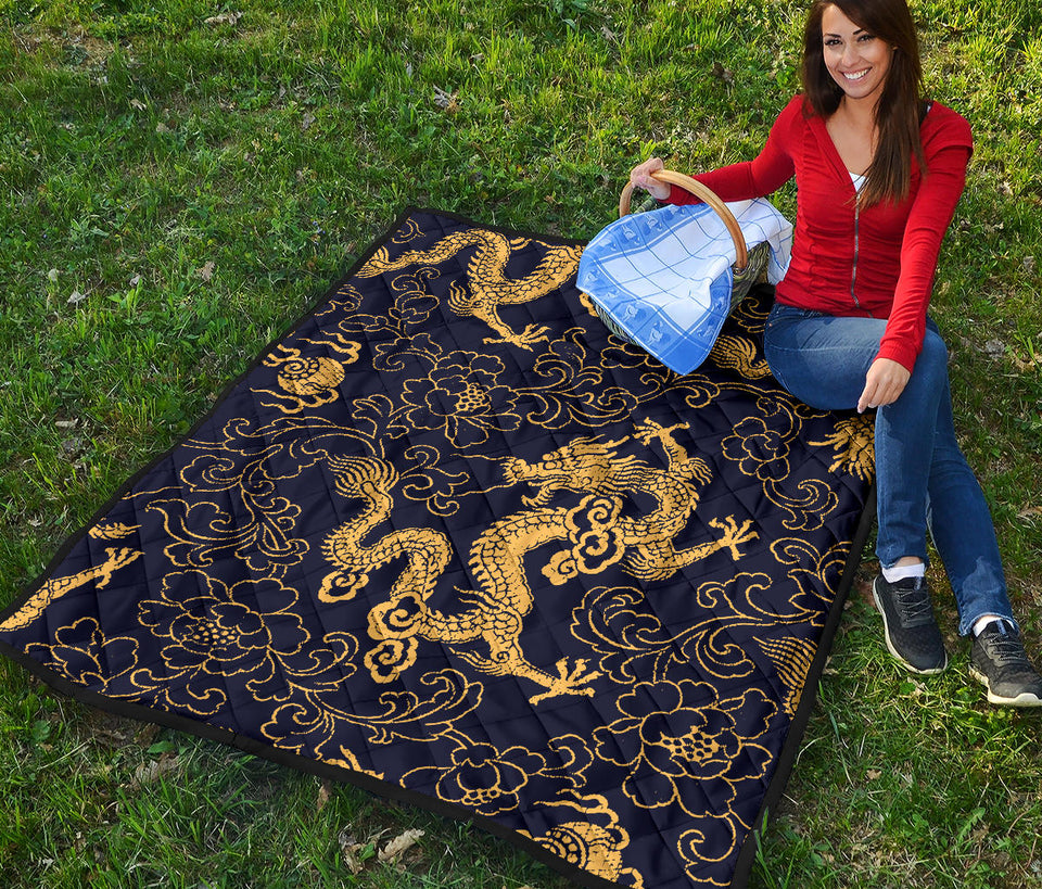 Gold Dragon Pattern Premium Quilt