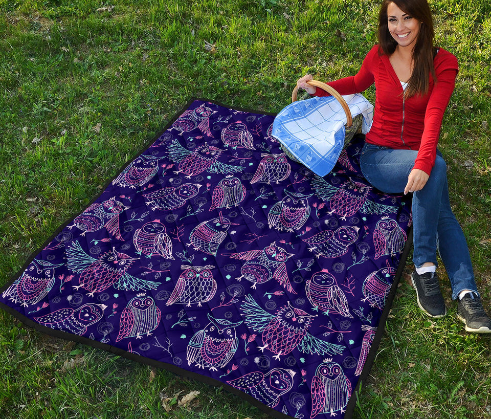 Cute Owls Pattern Boho Style Ornament Premium Quilt
