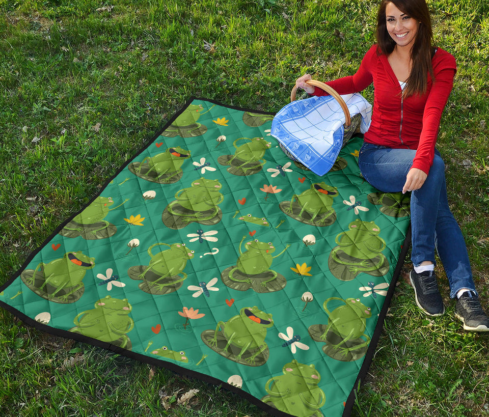 Cute Frog Dragonfly Design Pattern Premium Quilt