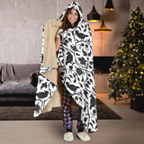 Crow Dark Floral Pattern Hooded Blanket