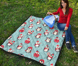 Cute Penguin Christmas  Design Pattern Premium Quilt