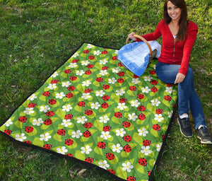 Ladybug Pattern Print Design 01 Premium Quilt