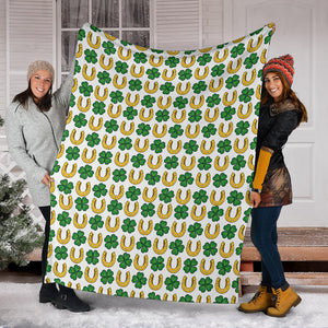 Horseshoes Pattern Print Design 04 Premium Blanket