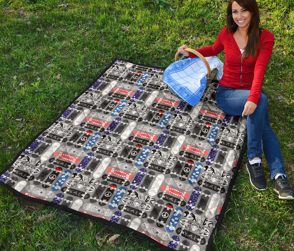 Skate Board Pattern Print Design 04 Premium Quilt
