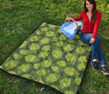Hop Pattern Hop Cone Background Premium Quilt