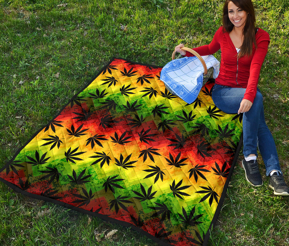Canabis Marijuana Weed Pattern Print Design 03 Premium Quilt