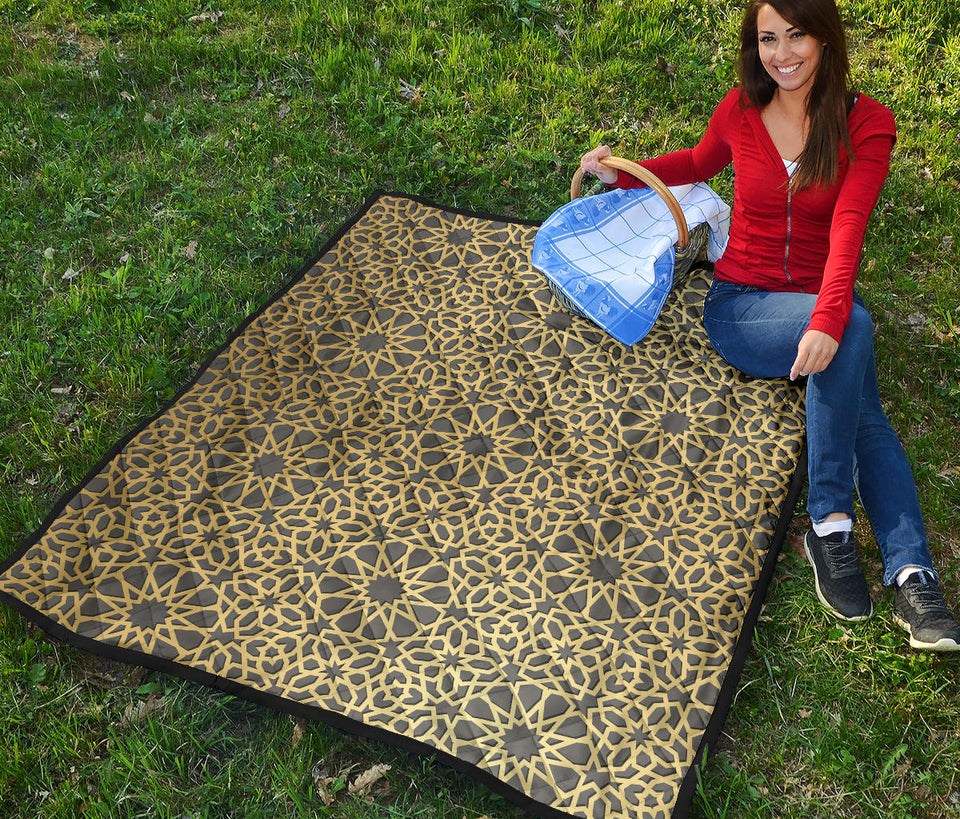 Arabic Star Gold Pattern Premium Quilt
