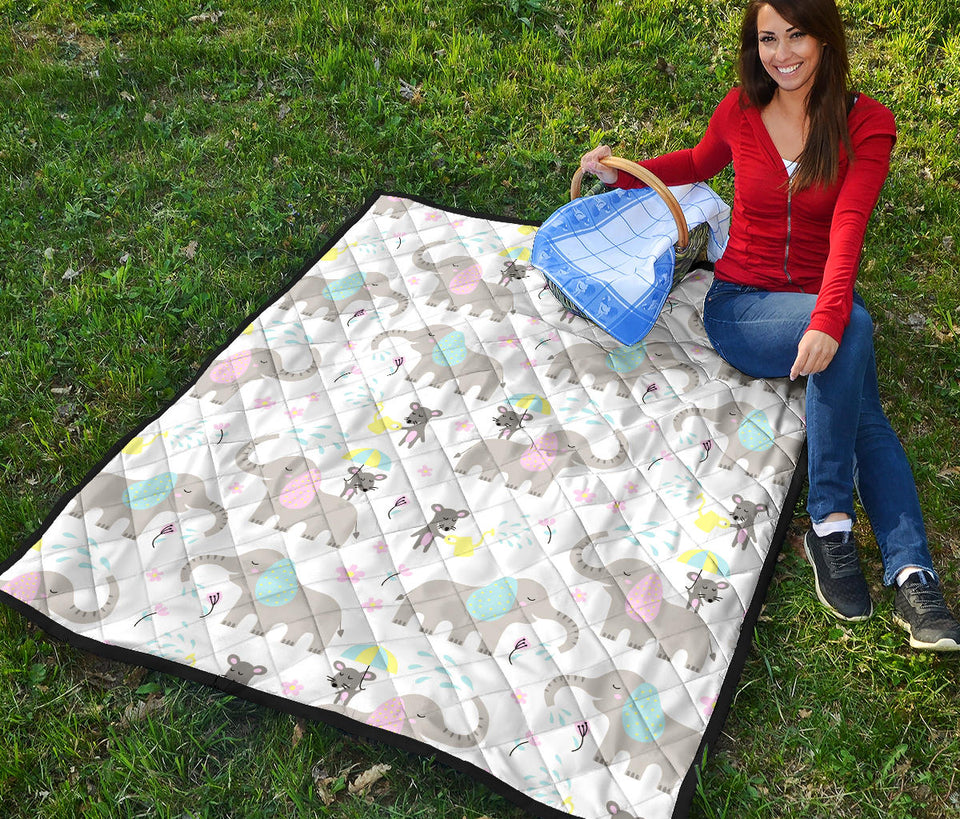 Cute Elephant Mouse Pattern Premium Quilt