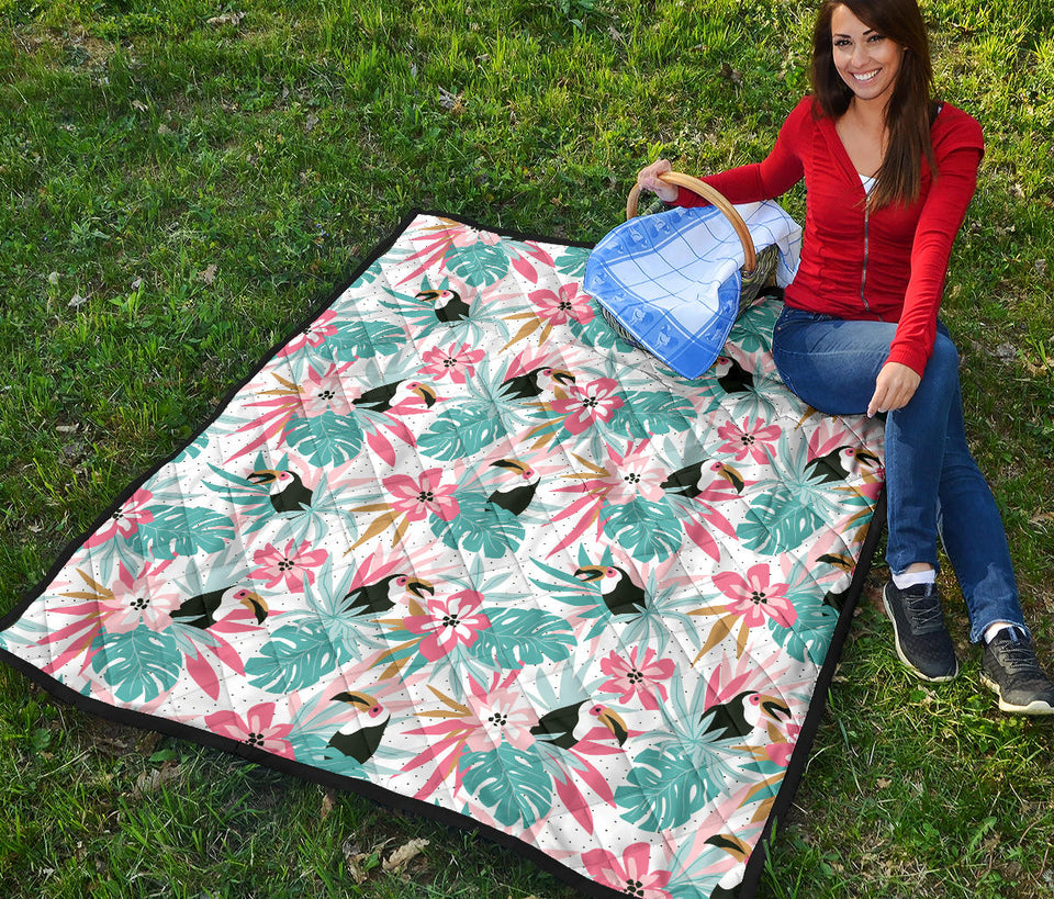 Toucan Tropical Flower Leave Pattern Premium Quilt.Jpg