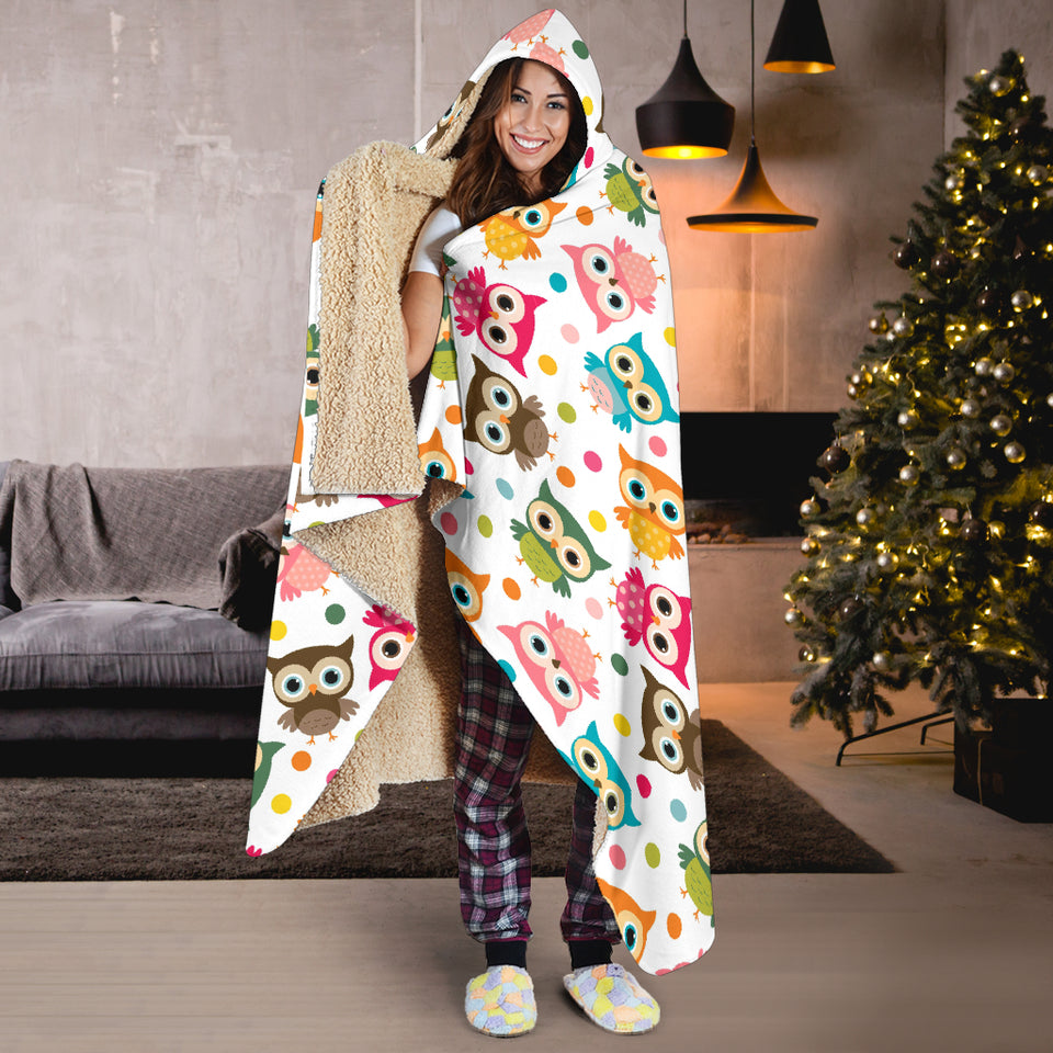 Color Cute Owl Pattern Hooded Blanket