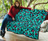 Green Leopard Skin Print Pattern Premium Quilt