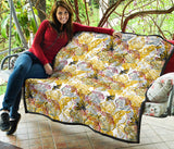Cool Bee Honeycomb Leaves Pattern Premium Quilt