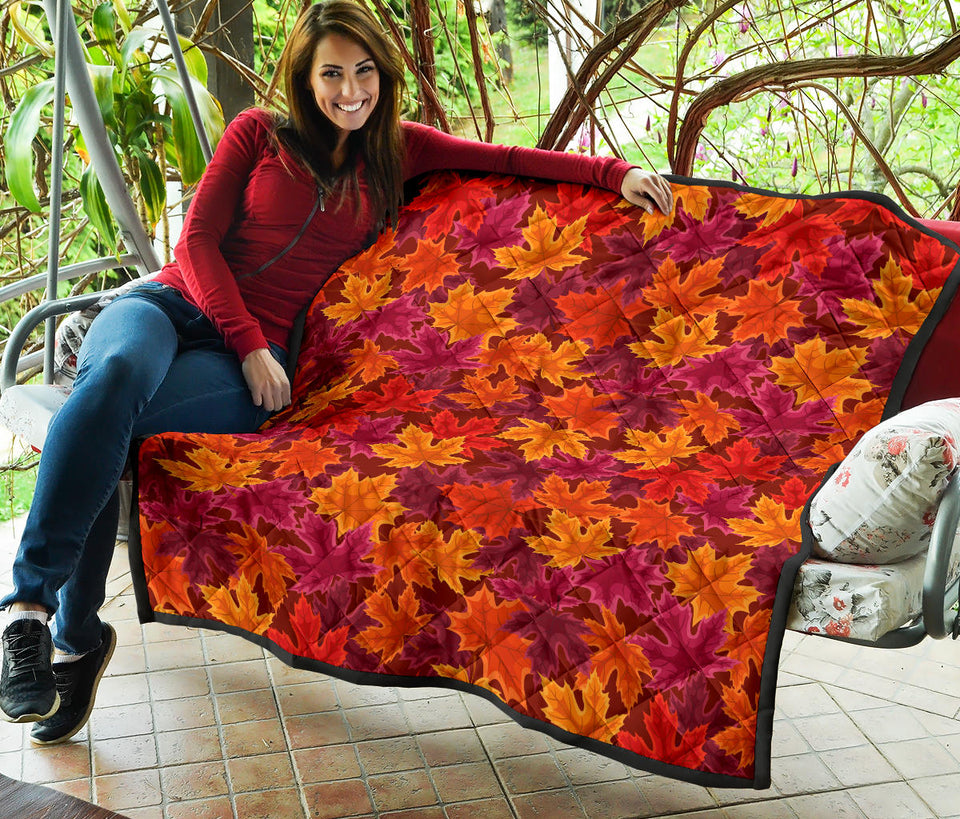 Autumn Maple Leaf Pattern Premium Quilt