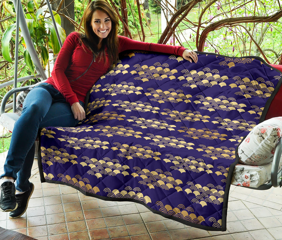 Beautiful Japanese Fan Pattern Premium Quilt