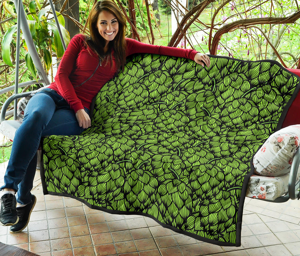 Green Hop Pattern Premium Quilt
