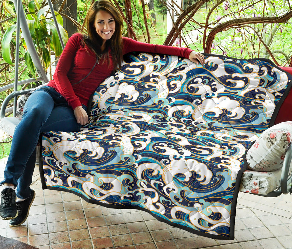 Japanese Wave Pattern Premium Quilt