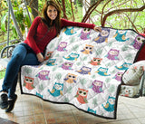 Cute Owl Pattern Premium Quilt