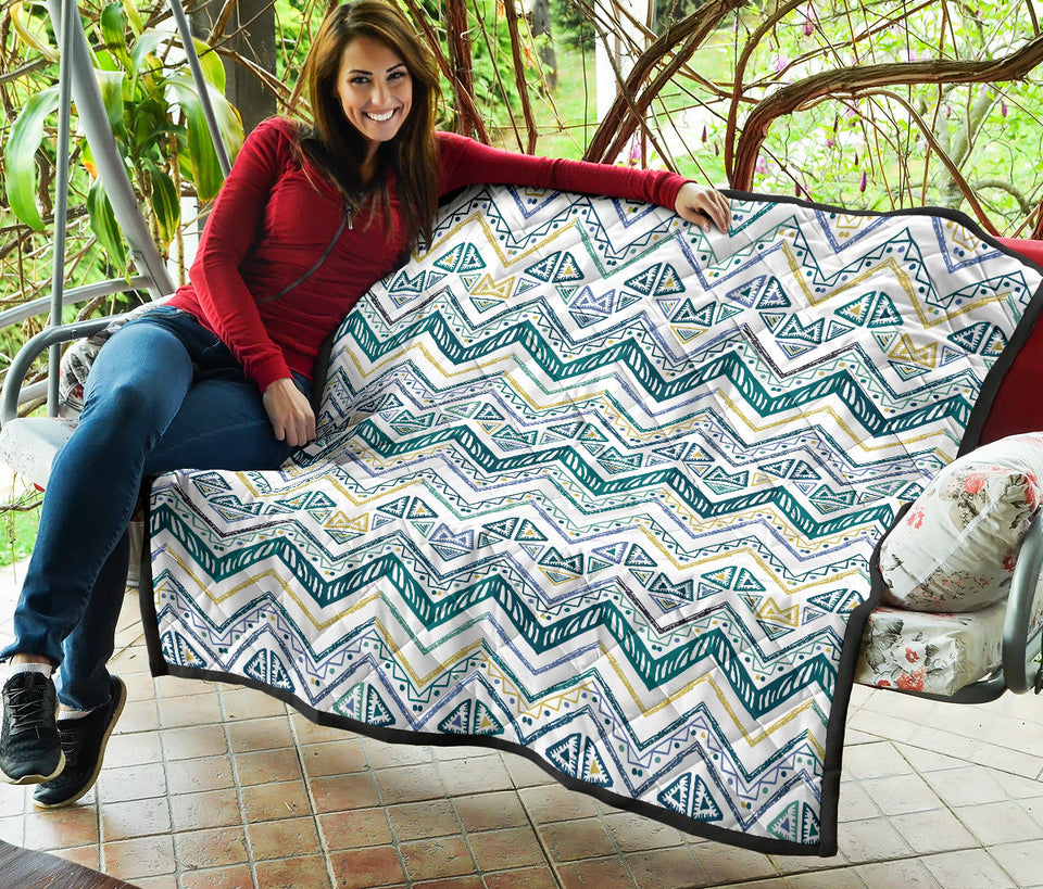 Zigzag  Chevron Paint Design Pattern Premium Quilt