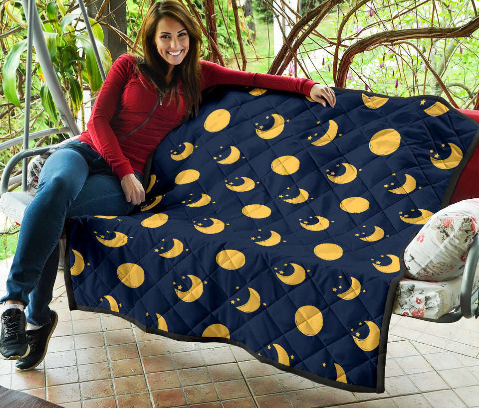 Moon Star Pattern Premium Quilt