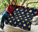 Moon Star Pattern Premium Quilt