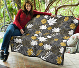 Beautiful Gold Autumn Maple Leaf Pattern Premium Quilt