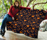 Halloween Pattern Pumpkin Background Premium Quilt
