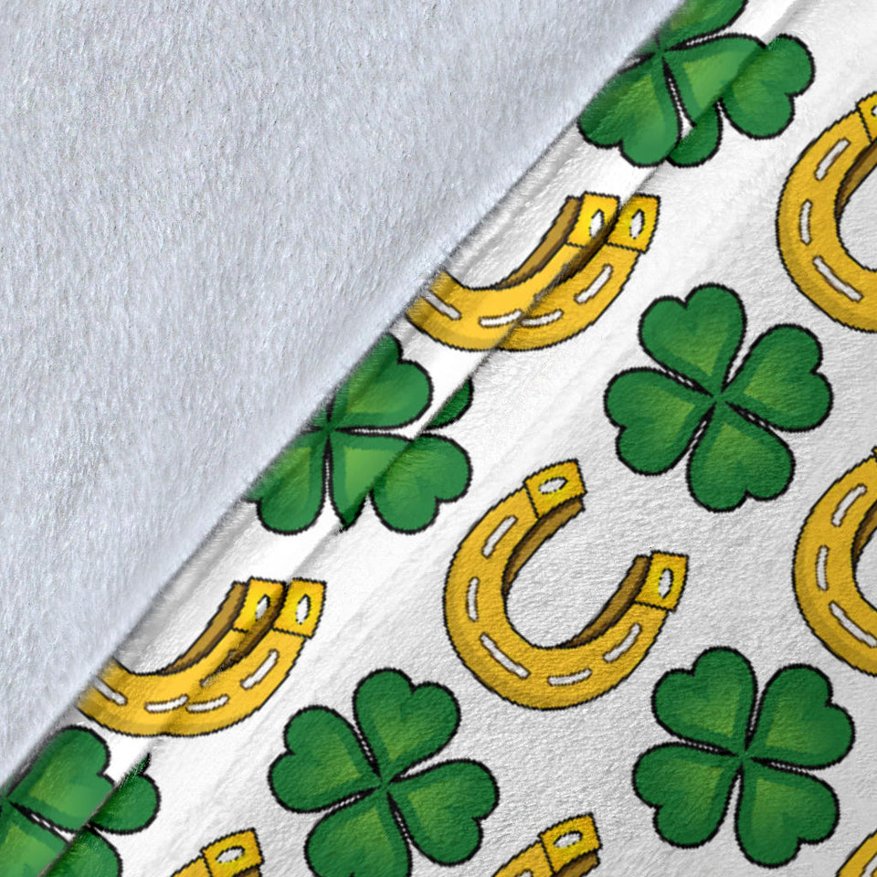 Horseshoes Pattern Print Design 04 Premium Blanket