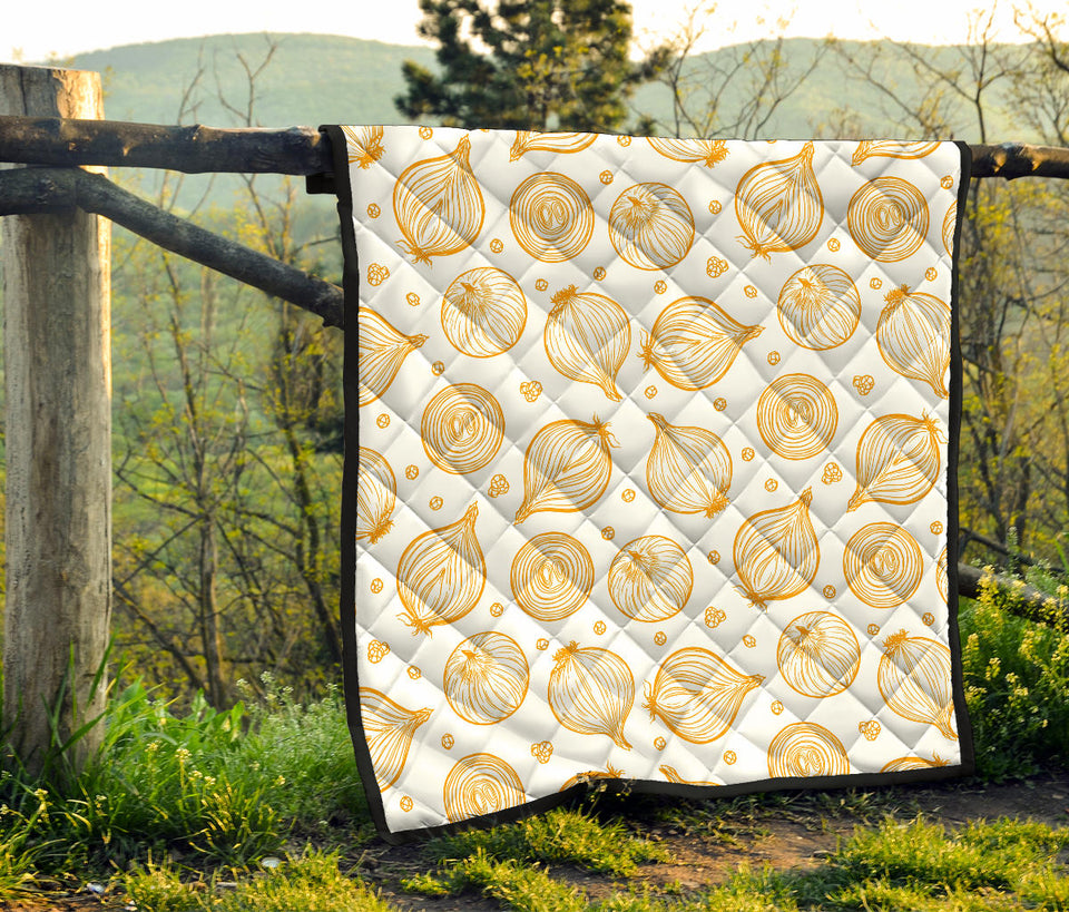 Hand Drawn Onion Pattern Premium Quilt
