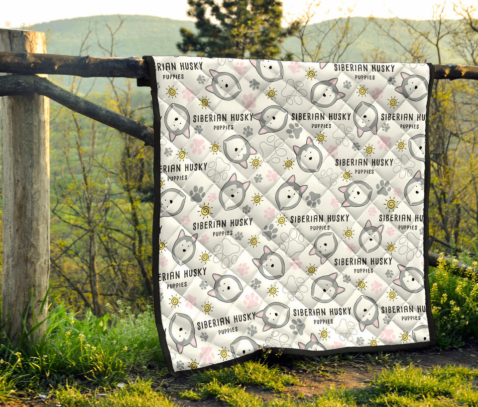 Siberian Husky Design Pattern Premium Quilt