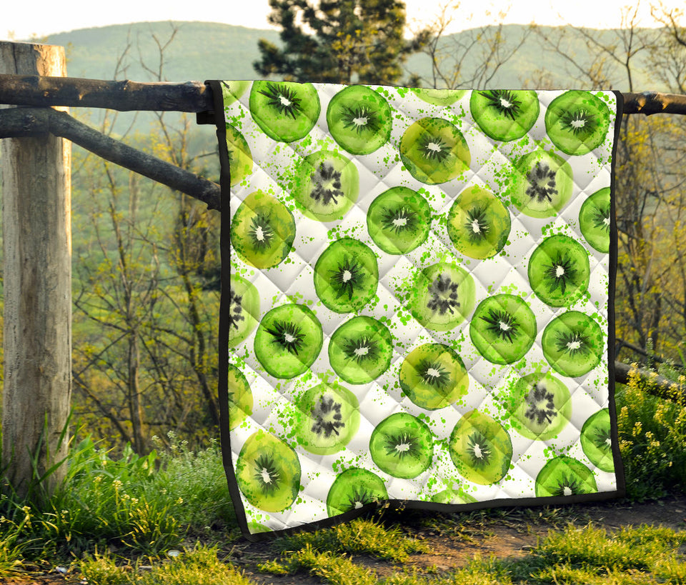 Watercolor Kiwi Pattern Premium Quilt