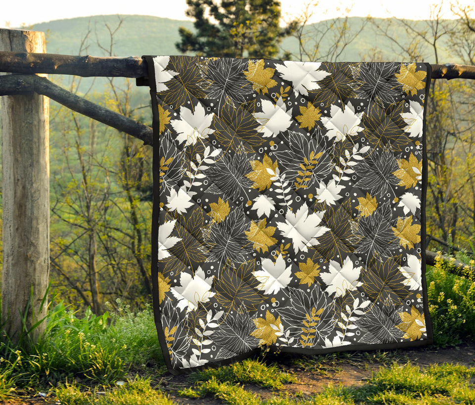Beautiful Gold Autumn Maple Leaf Pattern Premium Quilt