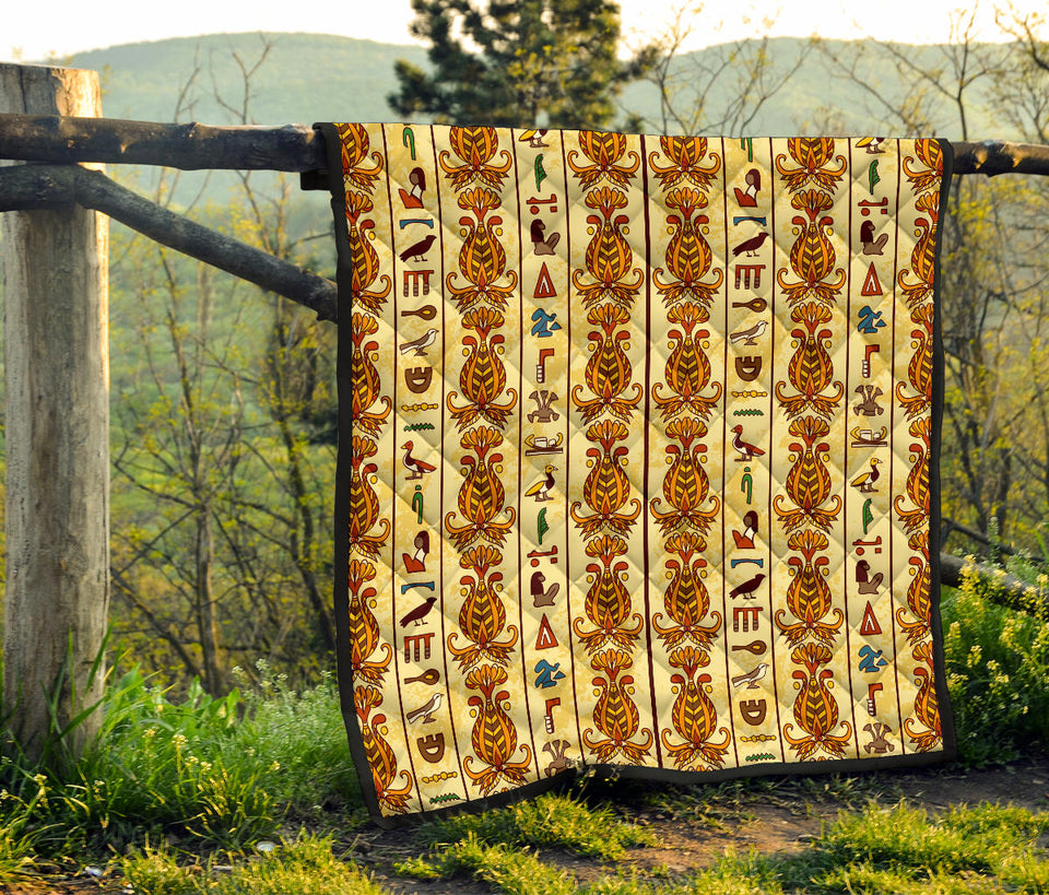 Egypt Hieroglyphics Pattern Print Design 04 Premium Quilt