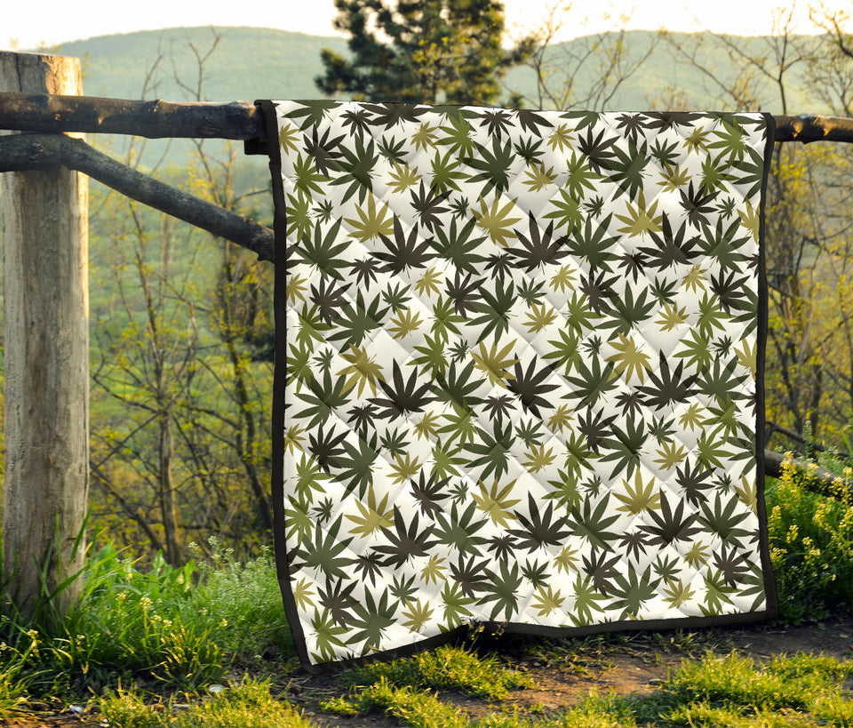 Canabis Marijuana Weed Pattern Print Design 05 Premium Quilt