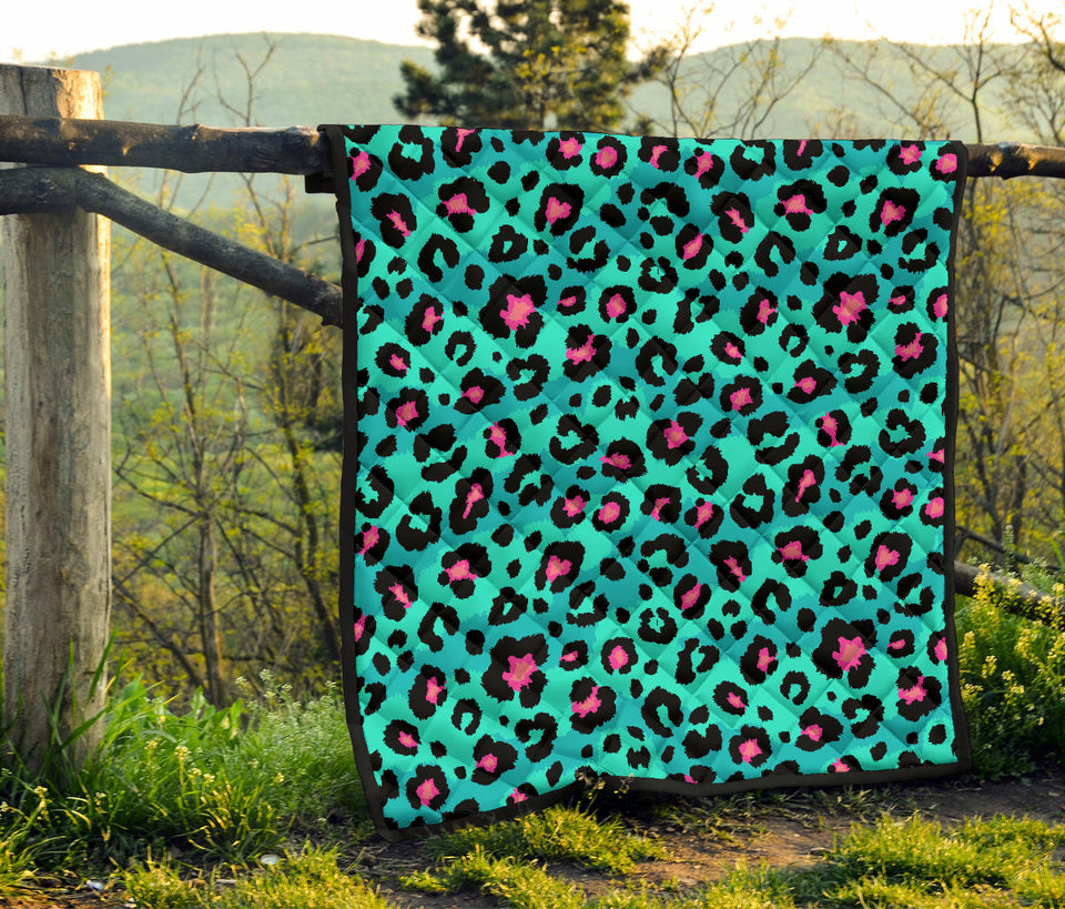 Green Leopard Skin Print Pattern Premium Quilt