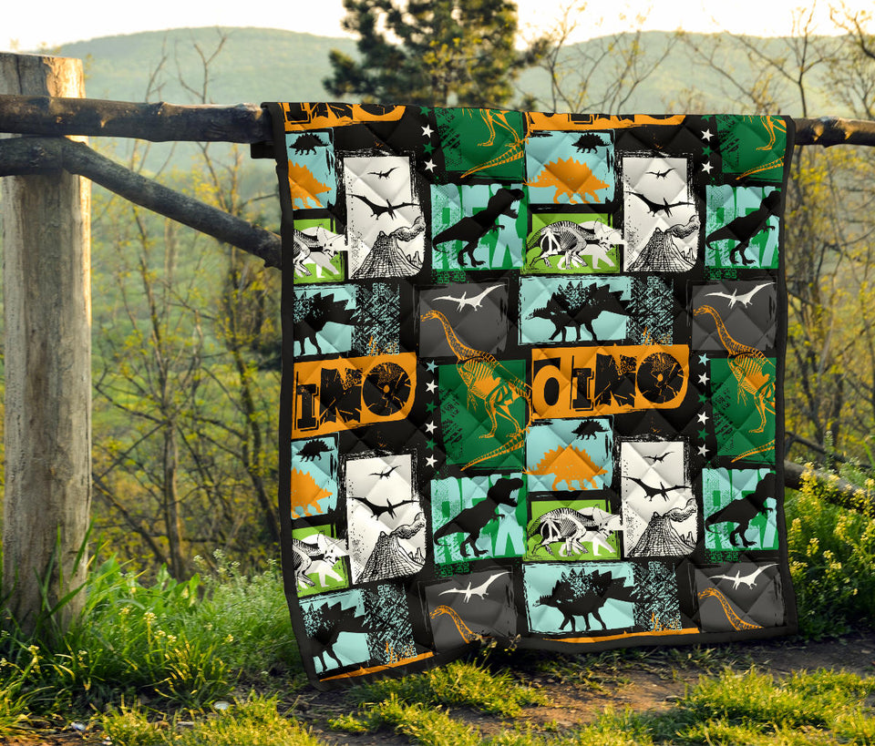 Dinosaurs Print Pattern Premium Quilt