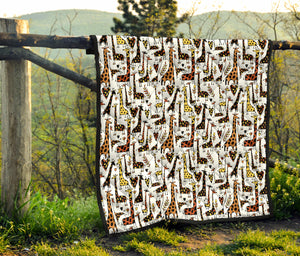 Giraffe Pattern Print Design 05 Premium Quilt