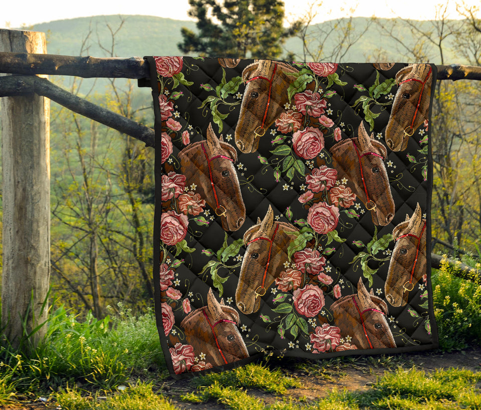 Horse Head Wild Roses Pattern Premium Quilt