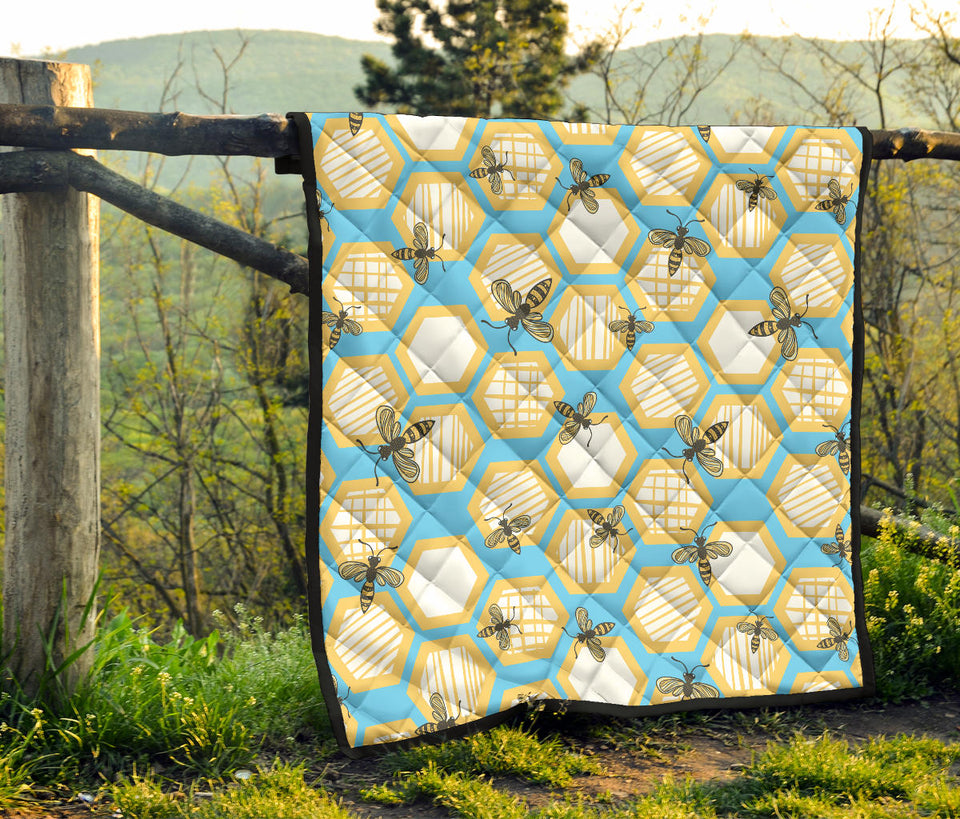 Bee Honeycomb Pattern Premium Quilt