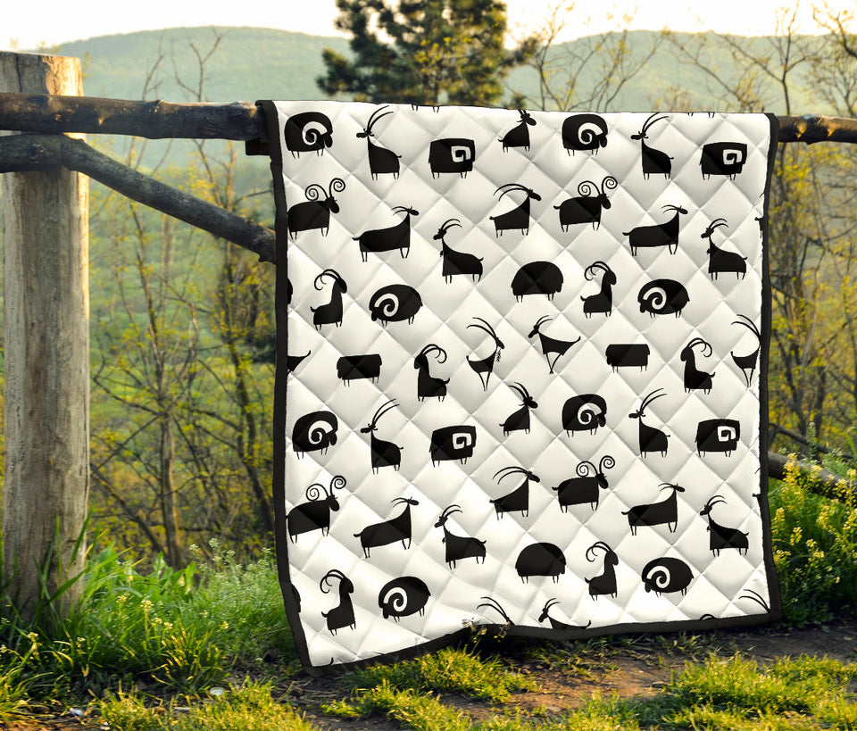 Goat Ram Pattern Premium Quilt