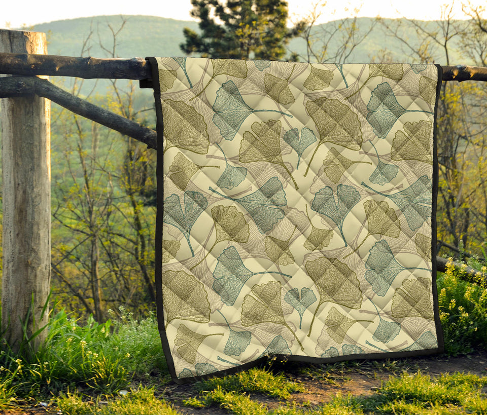 Ginkgo Leaves Design Pattern Premium Quilt